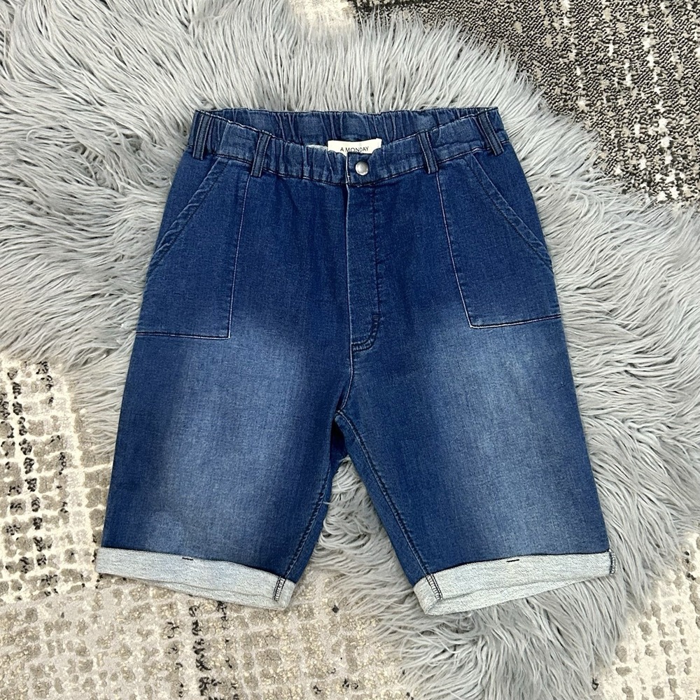 A Monday In‎ Copenhagen Youth Morgan True Blue Shorts Size 14Y ($65)